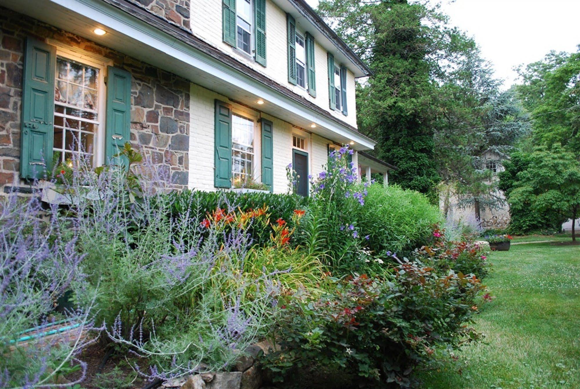 Wild Wisteria Bed and Breakfast Chadds Ford Exteriör bild