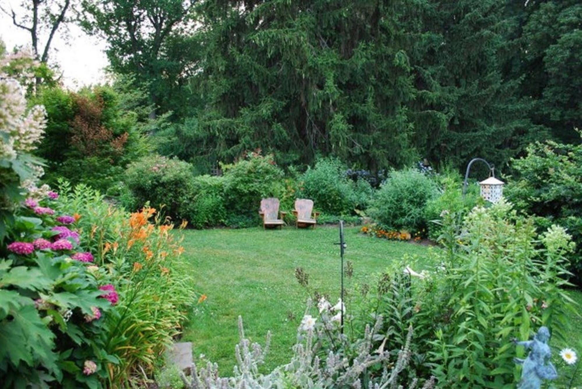 Wild Wisteria Bed and Breakfast Chadds Ford Exteriör bild