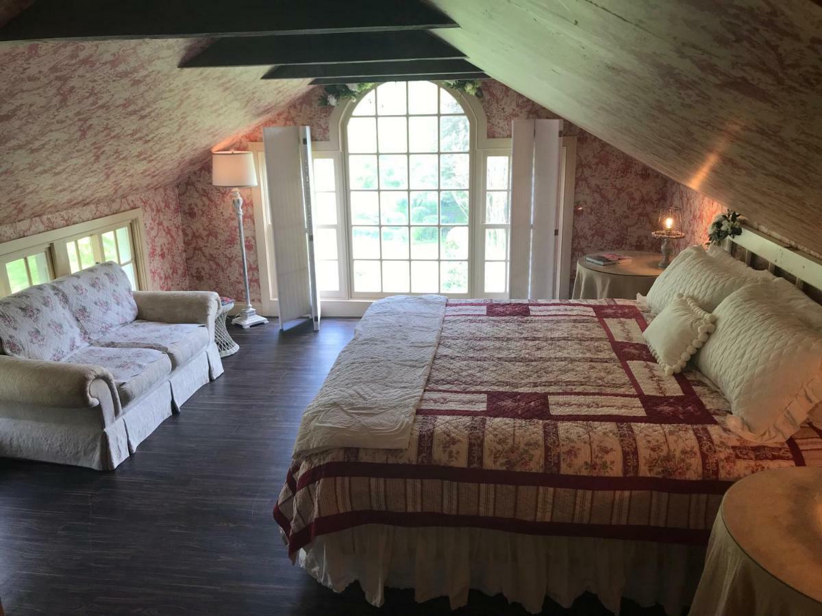 Wild Wisteria Bed and Breakfast Chadds Ford Exteriör bild